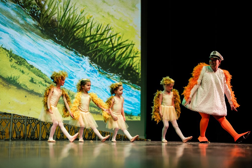 Szene 9 aus der Ballettaufführung Aristocats mit Besetzung A