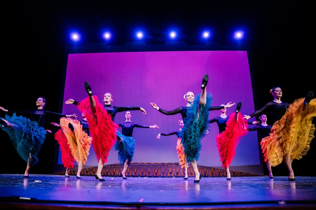 Szene 10 aus der Ballettaufführung Aristocats mit Besetzung A