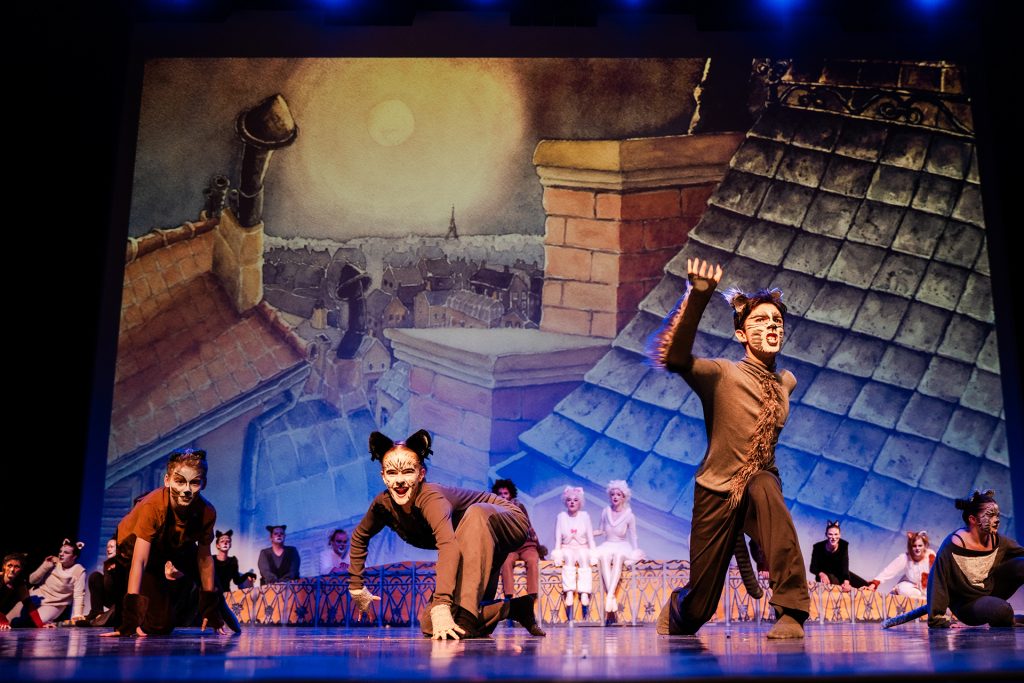 Szene 10 aus der Ballettaufführung Aristocats mit Besetzung B